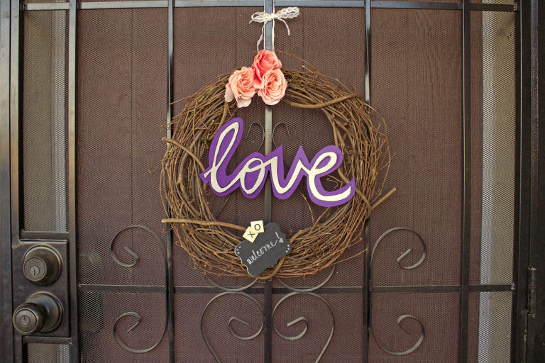 Quick and Easy Valentines Day Wreath